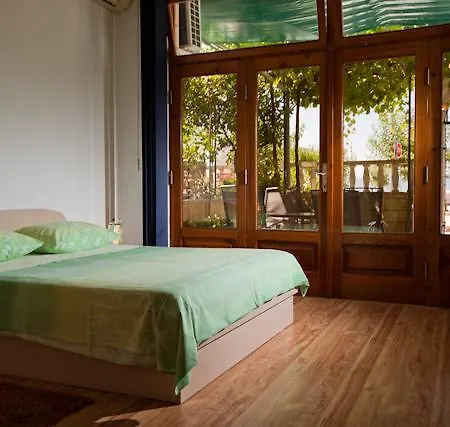 Apartmani Denis Vela Podgora Exterior foto