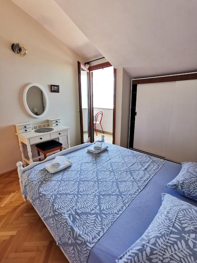 Denis Vela Apartament Podgora